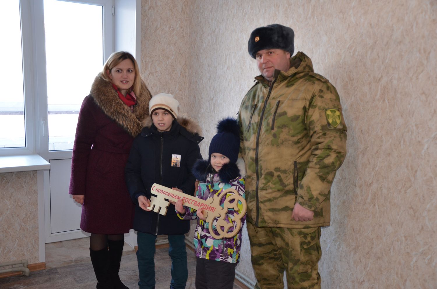 Долгожданное новоселье: 146 семей военнослужащих Росгвардии получили новое жилье в Богородске  - фото 2